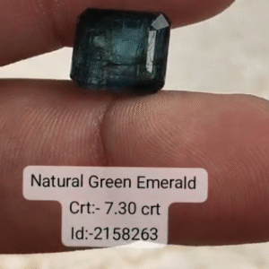 Emerald 7.30 crt (3600/- per crt)