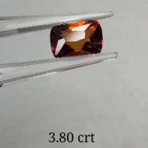 Hessonite 3.80 crt (180/- per crt)